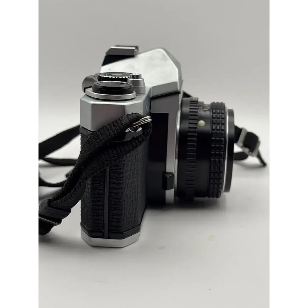 Pentax K1000 SE 35mm SLR Film Camera Manual Focus Vintage Camera Hong Kong Used